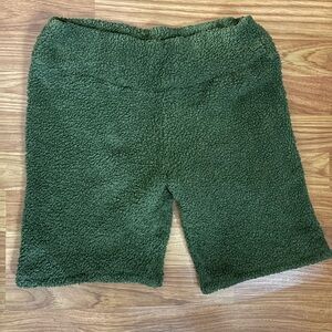 BP Fleece Women Shorts in Forest Green